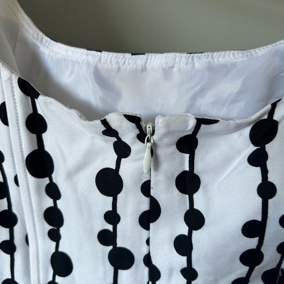 Spring Dress - with boning - Picture 5 of 5